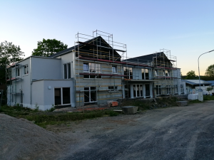 Außenanlagen und Innenausbau